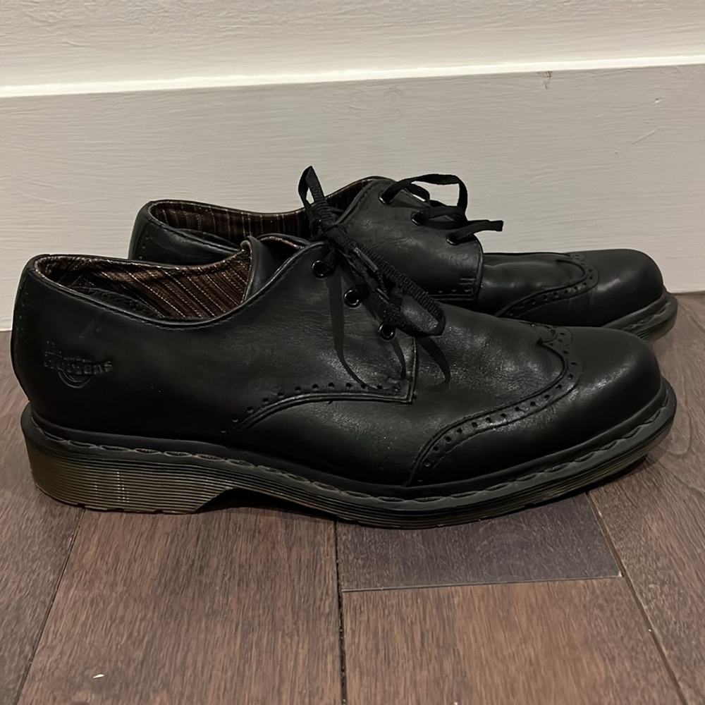DR MARTENS black brogues, size 41 EU